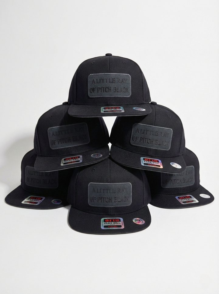 Little Ray of Pitch Black // Snapback